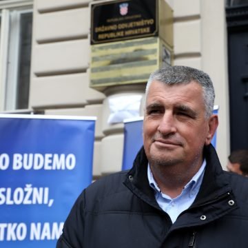 Miro Bulj upozorava: Plenković i Božinović  me progone zato što nisam poštovao sulude epidemiološke mjere