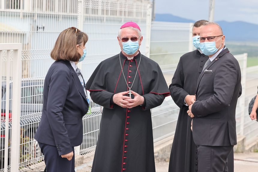 Biskup upozorio na nevjernike koji osuđuju  molitvu za žrtve Bleiburga: Nema tog pokojnika za kojeg se ne smije moliti