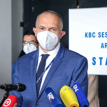 Vinogradska bolnica dobila novog ravnatelja: Profesorica Zadravec eliminirana iz igre i za sada šuti