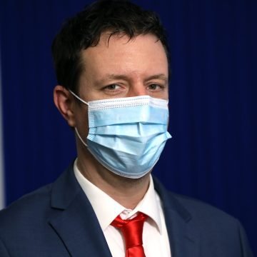 PANDEMIJSKE SVAĐE: Doktor Saša Srića napao Bakića i Lauca. Čak ih je optužio za govor mržnje