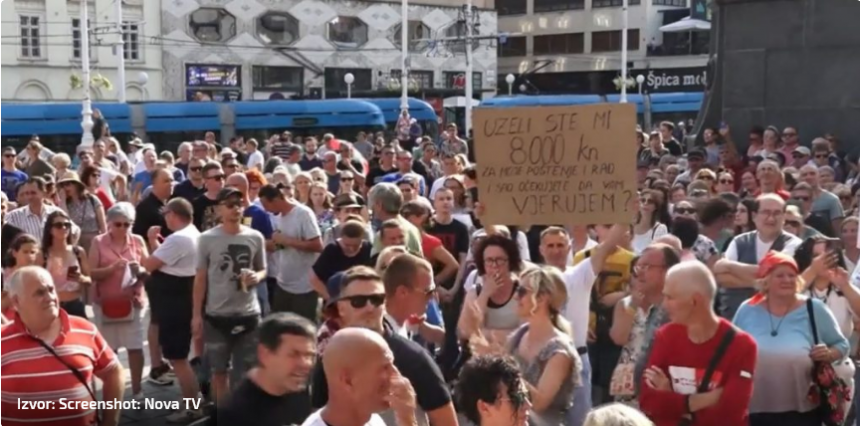 U Zagrebu održan prosvjed protiv mjera Stožera i obaveznog cijeljenja: Evo glavnih  poruka