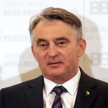 SKANDAL: Hrvatski novinar dobivao izdašan honorar od Željka Komšića
