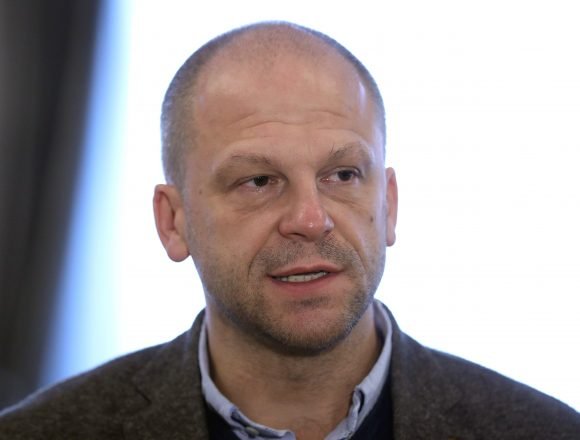 Novi šef zagrebačkog SDP-a poručio drugovima i drugaricama: Želim vratiti Trg maršala Tita Novi šef zagrebačkog SDP-a poručio drugovima i drugaricama: Želim vratiti Trg maršala Tita