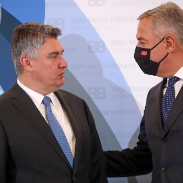 Milanović spašava Crnu Goru: Ubrzao dolazak Đukanovića zbog dramatičnih događaja na Cetinju
