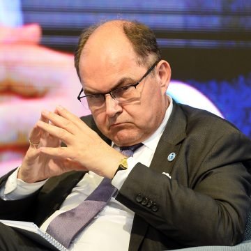 Novi Visoki predstavnik za BiH priznao:  Komšić je hrvatski predstavnik, ali su ga više birali Bošnjaci nego Hrvati