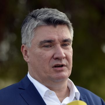 Milanović objasnio policajcima kako trebaju čuvati granice: Potrebitima treba pomoći, ali manipulatore treba razotkriti
