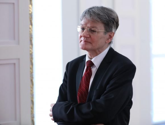 Penava oštro poručio Radovanu Dobroniću da ne dira svetinje: Zamjera mu dvije bitne stvari Penava oštro poručio Radovanu Dobroniću da ne dira svetinje: Zamjera mu dvije bitne stvari