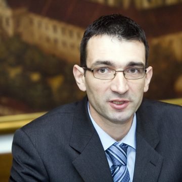 Lauc brani Domazeta-Lošu kojeg neki mediji “razapinju na križ”: Za sve što je rekao postoje određeni znanstveni dokazi