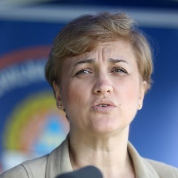 Arogantna Capakova pomoćnica nije razumjela pitanje pa onda dijelila lekcije novinarki: Očekivala sam više stručnih pitanja
