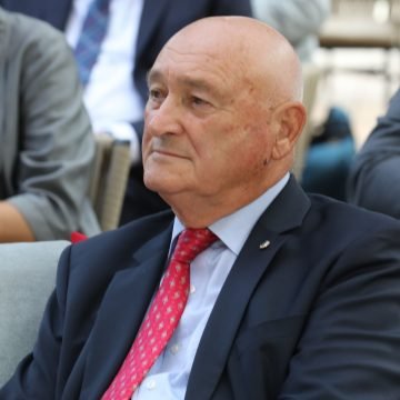 Radikalni poduzetnik: Zalažem se za obavezno cijepljenje. Necijepljeni trebaju sami plaćati liječenje ako se razbole