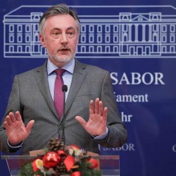 Škoro ironizirao Thompsonovu izjavu o drugovima Jugoslavenima: Je li u pitanju kumovska zavist?
