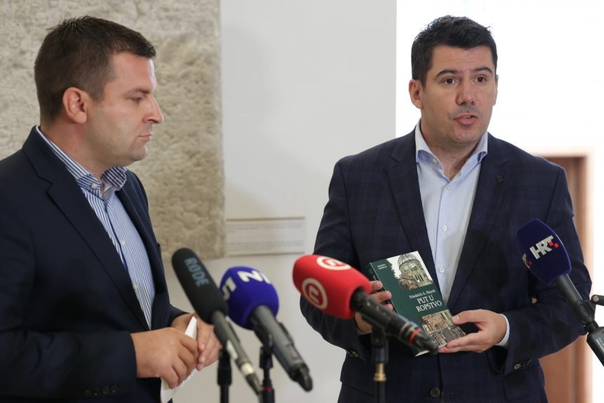 Grmoja poručio “suncokretu” Hrebaku: On i Zekanović pokušali su zabiti kolac u srce narodnog referenduma