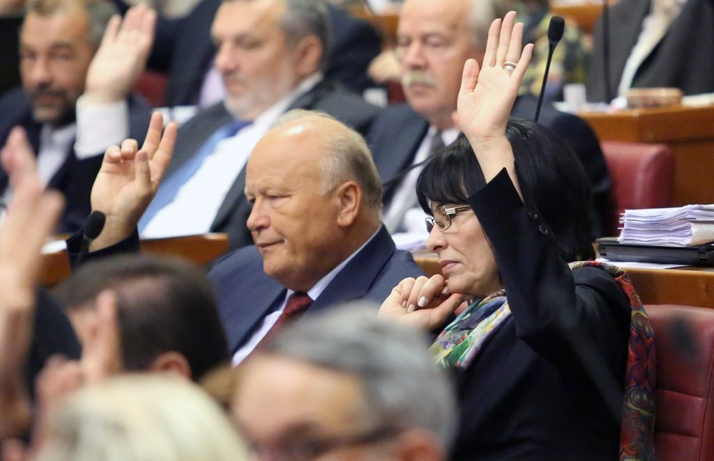 UŽIVALI U NJENOM DRUŠTVU: Mesić, Josipović i Linić voljeli su tulumariti s osuđenom županicom, fotografija