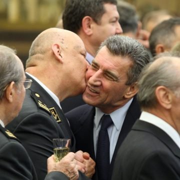 Gotovinin odvjetnik Luka Mišetić održao zapaženo predavanje: Kako su Hrvatski helsinški odbor, Documenta i Stipe Mesić podmetali generalu