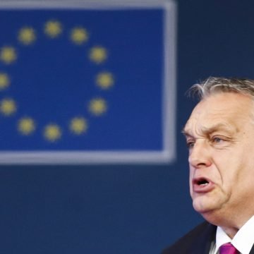 Orbanovo osamljeno, čudno i opasno soliranje. Izvanredno stanje mu omogućuje da ukine temeljna prava svake osobe