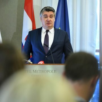 Milanović komentirao zločin u Beogradu: Netko ga je sprijateljio s oružjem. To nije naučio s televizije