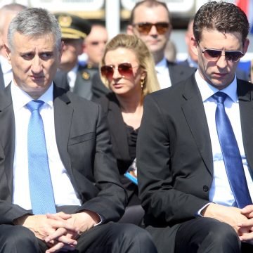 Karamarko napisao osvetnički post: Dalija je obavila prljavu zadaću, a Božo Hood skrenuo na superhikovski kolosijek