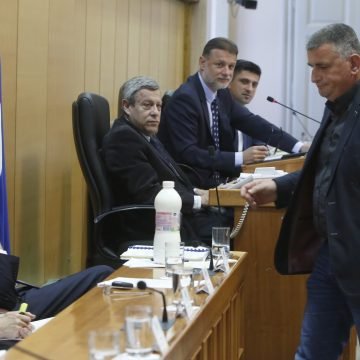 Miro Bulj najaktivniji sborski zastupnik. Za riječ se javio čak 1330 puta, a evo tko su saborski šutljivci