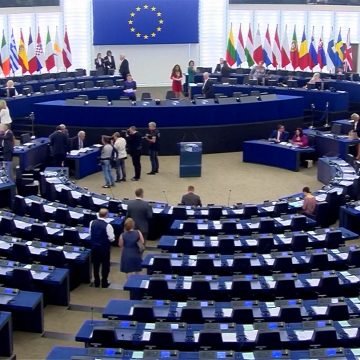 “Predstavnici ruskih kompanija više ne mogu ući u Parlament, a odluka stupa na snagu odmah”