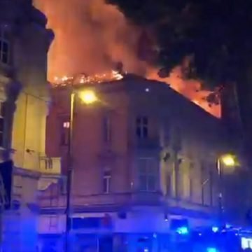 Krenula Putinova osveta za uništene bombardere: Masovni ruski napad na Kijev i Odesu – gore stambene zgrade