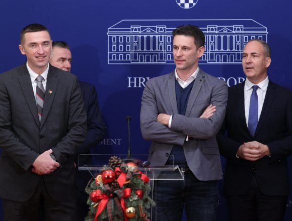 Penava optužuje Most: Bio je protiv nagodbe pa sada moramo Mađarima platiti 250 milijuna dolara Penava optužuje Most: Bio je protiv nagodbe pa sada moramo Mađarima platiti 250 milijuna dolara