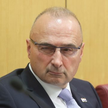 Ministar Grlić Radman obmanjuje hrvatsku javnost: Nisu odbačene optužnice protiv Hrvata u Zambiji. Postupak je prekinut