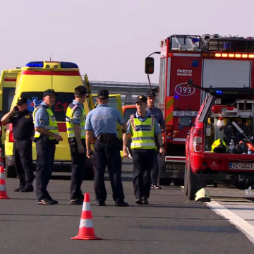Nezapamćena nesreća na autocesti u Hrvatskom zagorju: Poginulo najmanje 12 putnika. Vozač autobusa zaspao?