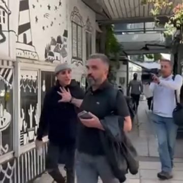 VIDEO: Vučićev omiljeni urednik na mukama. Prosvjednici žele ugasiti list zbog skandaloznog intervjua