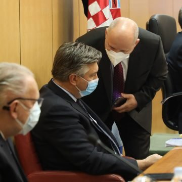 Zašto Bačić i Marko Milić obmanjuju javnost: Smijenjeni članovi Uprave Ine  imat će sasvim dobre izglede da na sudu dobiju otpremnine