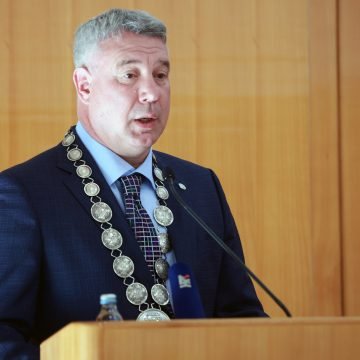 Pljačkaši Ine ostaju u pritvoru: Husić i Šurjak imaju tvrtku i u jednoj susjednoj zemlji. Zašto im račun nije blokiran?