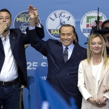 Giorgia Meloni postaje premijerka: Unatoč histeričnim napadima na nju, desnica uvjerljivo pobijedila u Italija