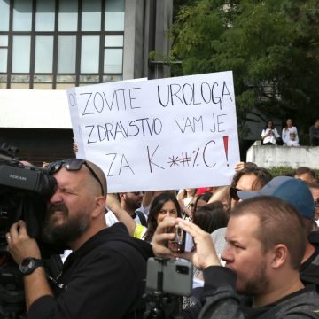 Doktor Luetić o prosvjedu mladih liječnika: Ovo je zadnji krik nezadovoljstva prije odluke da napuste  zemlju