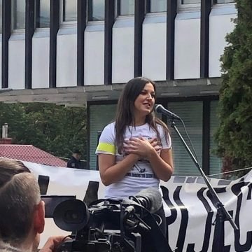 ZVIJEZDA PROSVJEDA MLADIH LIJEČNIKA EKSKLUZIVNO ZA TELESKOP: Svatko  normalan tko živi u ovoj državi ljutit je na  Plenkovića