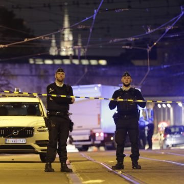 U terorističkom napadu ubijen policajac: Napadač je vikao “Allahu Akbar”