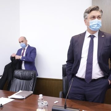 MINISTAR MORA OTIĆI: Plenković je pronašao žrtveno janje koje će optužiti za zastoj u obnovi