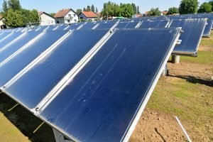 Zanemarili podvelebitsku buru? Gotovo potpuno uništena solarna elektrana kod Obrovca - a, ljudi su im govorili, pisali peticije..., fotografija