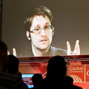 Faktograf ozbiljno tvrdi: Ne postoje dokazi da je Edward Snowden ruski agent