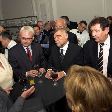 Sin bliske Mesićeve prijateljice osuđen za krađu 150 000 eura: U cijeloj priči spominju se i Mesićevi stanovi za koje nikada nije dokazao “podrijetlo imovine”