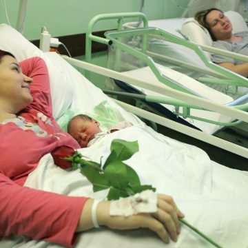 DEMOGRAFSKA KATASTROFA: Lani je rođeno čak  7.777 beba manje nego prije deset godina
