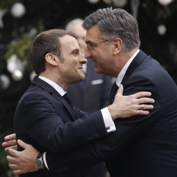 Nakon poraza na Poljudu: Macron poslao poruku Plenkoviću na hrvatskom jeziku  – pogledajte što je napisao