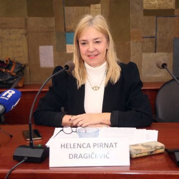 USPOREDIO PROSVJED RODITELJA S BALVAN REVOLUCIJOM: Zašto pravobraniteljica za djecu jasnije ne osudi izjavu ministra Fuchsa?
