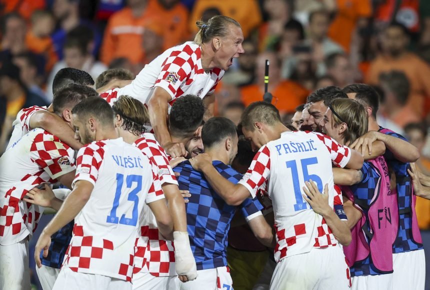 VIDEO: Ludnica u Roterdamu 24 sata prije utakmice. Hrvati “preuzeli kontrolu”