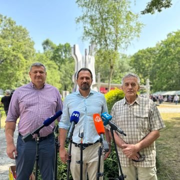 Peternel i Jurčević u Brezovici: Ovdje se danas slavi “bal vampira”. Slave se ljudi koji su okupirali Hrvatsku