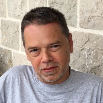 Preminuo poznati srpski redatelj: Njegov otac je bio poznati šekspirolog, ali i bliski suradnik Radovana Karadžića i zagovornik velikosrpske politike