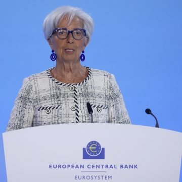 Bivši saborski zastupnik otkriva zašto je Zagrebačka banka “puna kao brod”: Otkrio je i tko nas to gura u recesiju