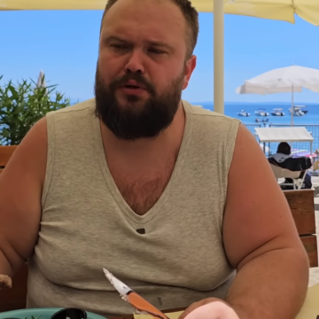 VIDEO: Srpski influencer Debeli Sremac došao u Opatiju provjeriti hrvatski turizam. Ima jednu zamjerku, ali može proći