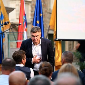 Milanović o pritvaranju navijača u Grčkoj: Hrvati su zarobljeni kao da je rat, a Plenković šuti i ne želi se zamjerati