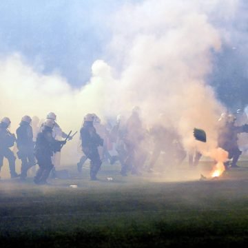 Ubojstvo u Ateni: Sukob ima i politički karakter. Navijači AEK-a su ljevičari, a Bad Blue Boysi desničari i nacionalisti?