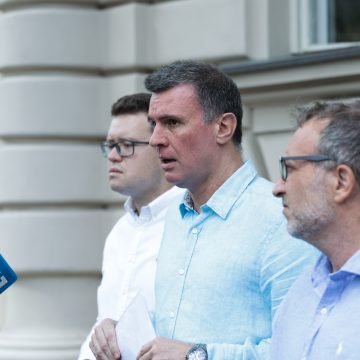 Trpimir Goluža: Tomašević ponovno laže. Ne postoje muž i žena koji zarađuju po 2.000 eura mjesečno, a žive u gradskom stanu za 100 eura