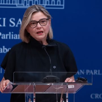 Kandidatkinja Možemo za premijerku bila je vječni student: Diplomirala je tek u 36. godini života